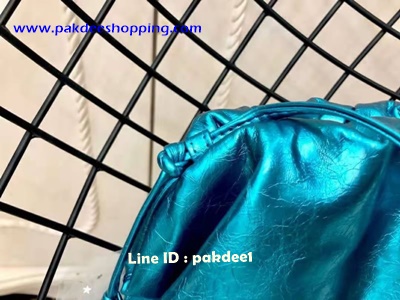ٻҾ2 ͧԹ : Bottega Veneta Pouch small leather clutch Hiend Size 22 cm ҹ˹ѧ ´͹