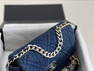 ٻҾ2 ͧԹ : Chanel flap 19 size 26 cm ҹôշش