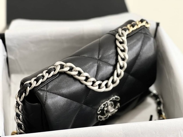 ٻҾ2 ͧԹ : Chanel flap 19 size 26 cm ҹôշش