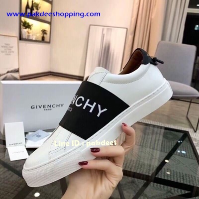 ٻҾ4 ͧԹ : Givenchy Sneaker ҹ ԨԹ ˹ѧ ҹҡ