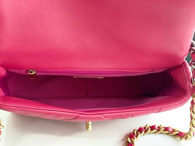 ٻҾ6 ͧԹ : Chanel flap 19 size 26 cm ҹôշش
