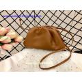 Bottega Veneta Pouch small leather clutch Hiend Size 22 cm ҹ˹ѧ ´͹